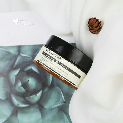 成分豐富,全面滋養,呵護頭皮和發絲