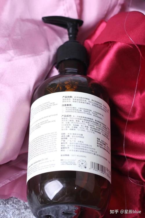 探索男士護膚套裝的科技密碼，讓肌膚屹立歲月無恙